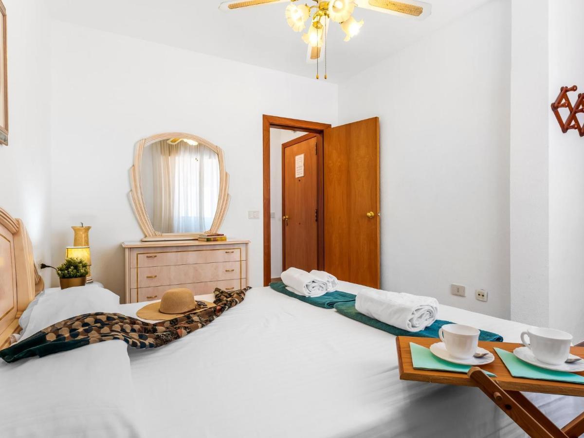 Ferienwohnung 1 1 Beautiful Seafront With Balcony And Wifi Los Cristianos  Exterior foto