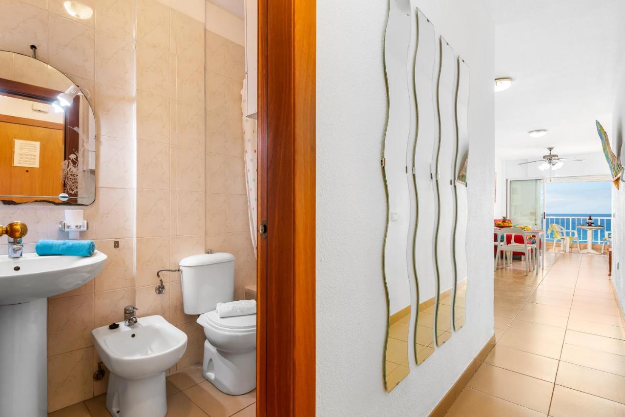 Ferienwohnung 1 1 Beautiful Seafront With Balcony And Wifi Los Cristianos  Exterior foto